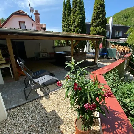 Huta-tura 42 Vendeghaz Lejlighed